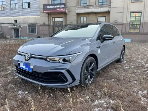 Volkswagen Golf, 2024