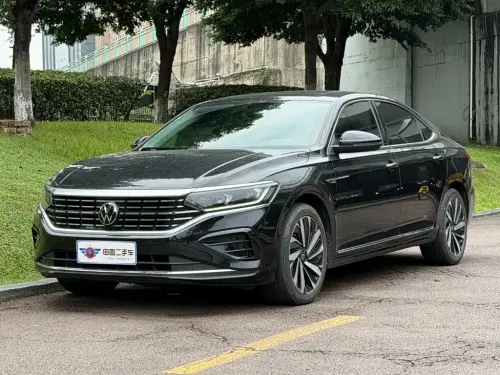 Volkswagen Passat, 2023