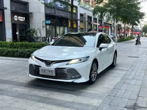 Toyota Camry, 2020