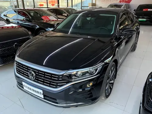 Volkswagen Passat, 2022