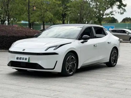 Lynk & Co 07, 2025