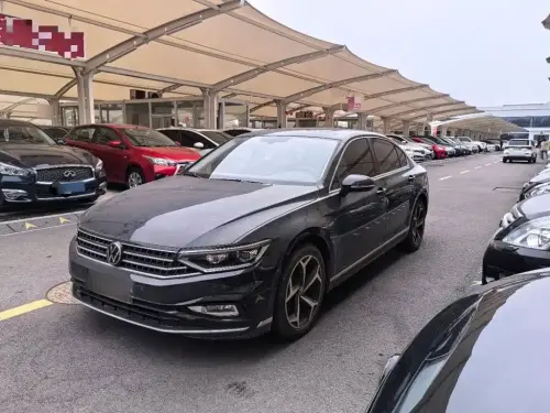 Volkswagen Magotan, 2023