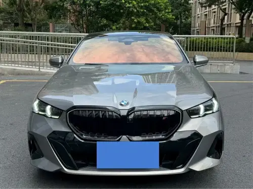 BMW 5-Series, 2024