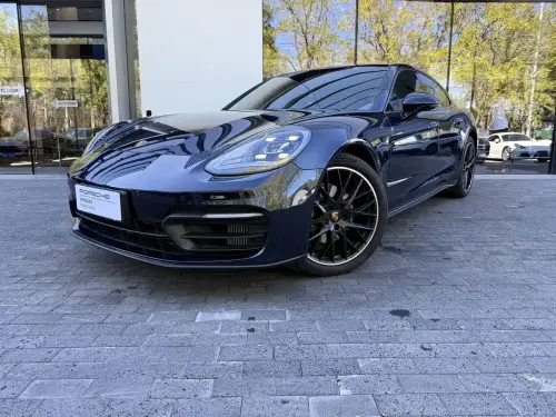 Porsche Panamera, 2022