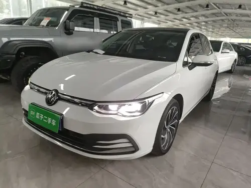 Volkswagen Golf, 2021