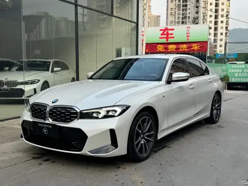 BMW 3-Series, 2023