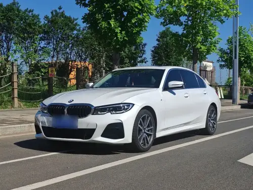 BMW 3-Series, 2021