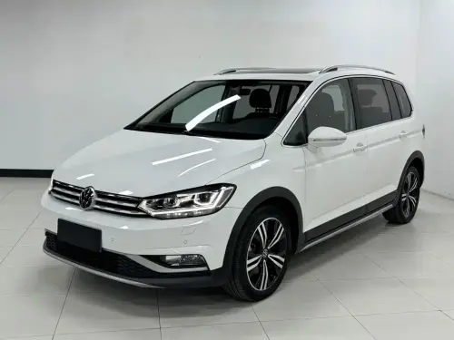 Volkswagen Touran, 2022