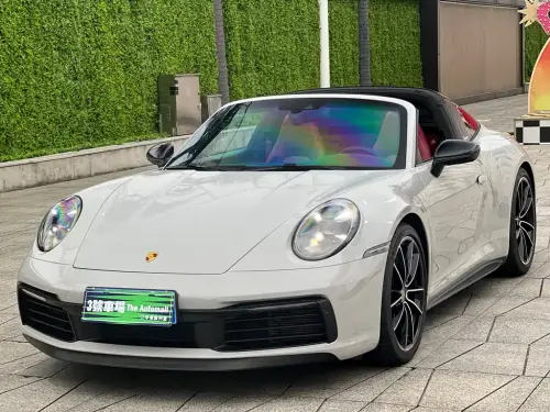 Porsche 911, 2023