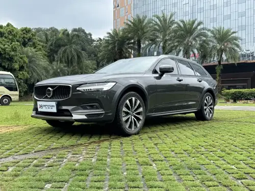 Volvo V90, 2021