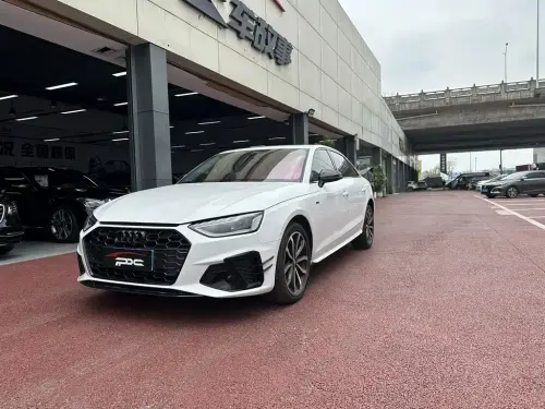 Audi A4, 2021
