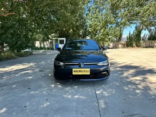 Volkswagen Golf, 2022