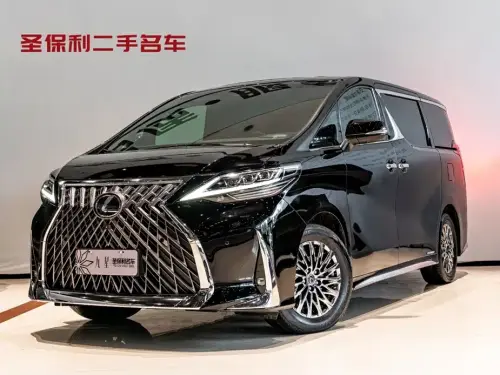 Lexus LM, 2022