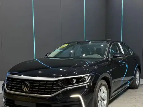Volkswagen Passat, 2025