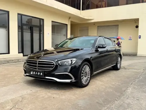 Mercedes-Benz E-Class, 2022