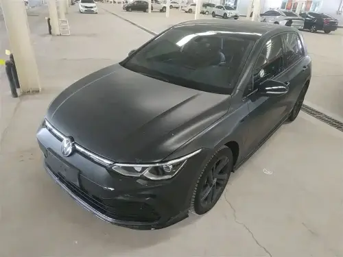 Volkswagen Golf, 2024