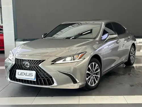 Lexus ES, 2024