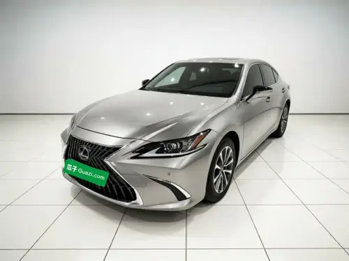 Lexus ES, 2024