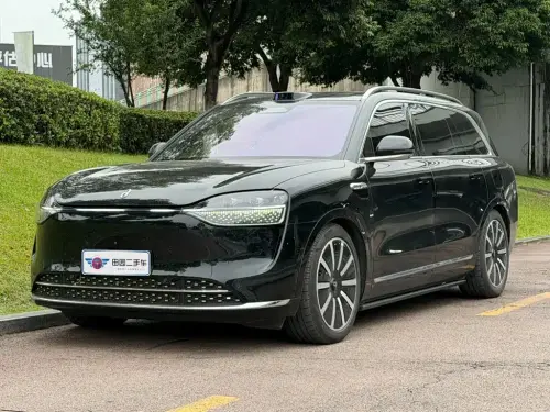 AITO M9, 2025