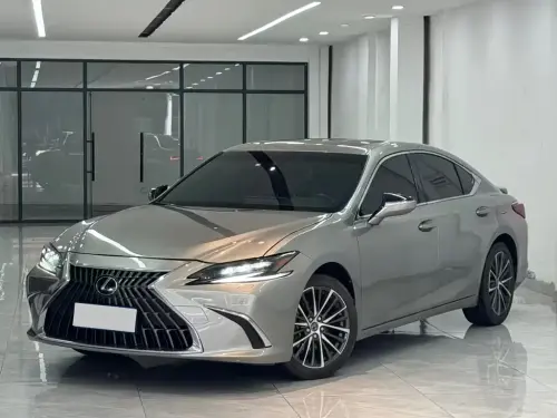 Lexus ES, 2024