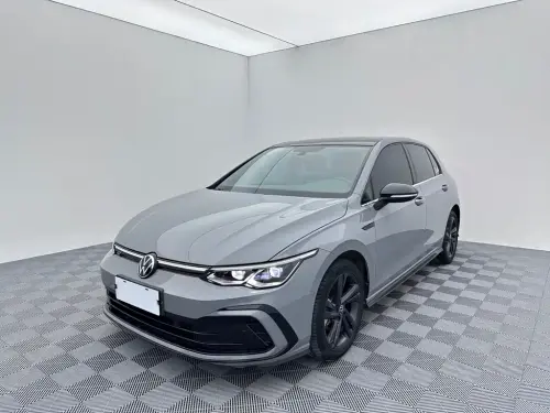 Volkswagen Golf, 2023