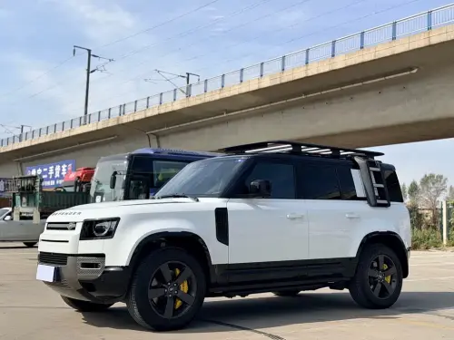 Land Rover Defender, 2024
