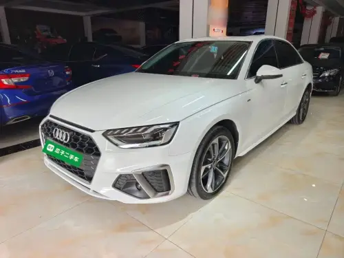 Audi A4, 2021