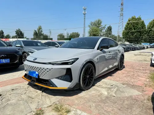Changan UNI-V, 2025
