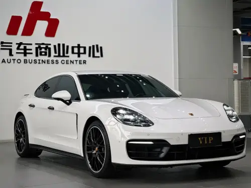Porsche Panamera, 2023