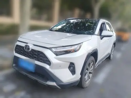 Toyota RAV4, 2024