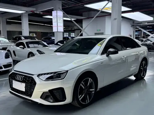Audi A4, 2022