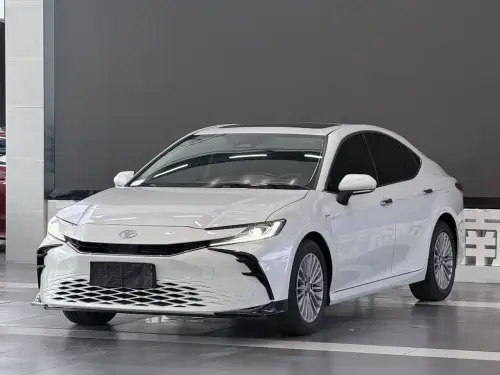 Toyota Camry, 2025
