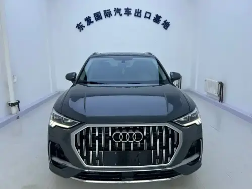 Audi Q3, 2022