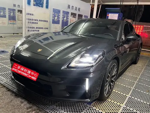 Porsche Panamera, 2024