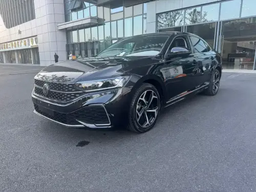 Volkswagen Passat, 2025