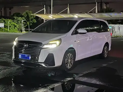 Buick GL8, 2023