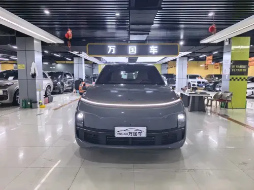 Li Auto L8, 2025