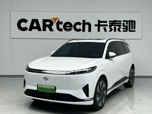 Dongfeng eπ008, 2025