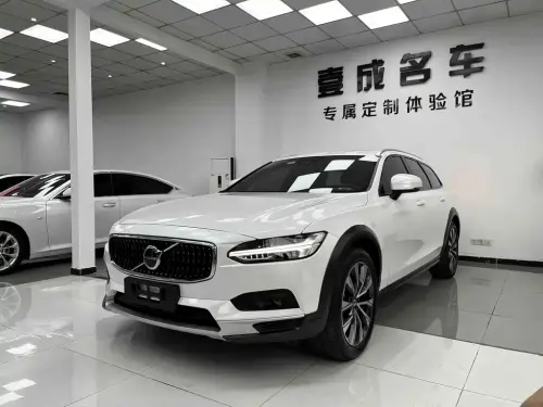 Volvo V90, 2021