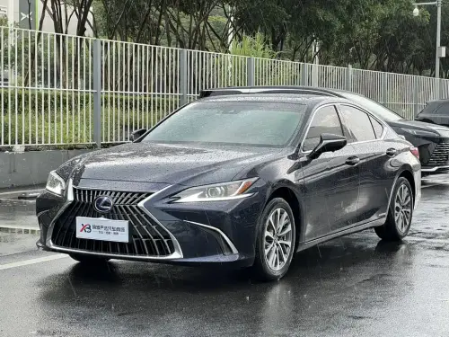 Lexus ES, 2021
