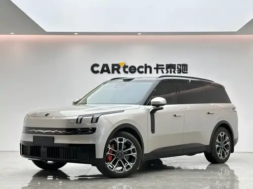 Lynk & Co 900, 2025