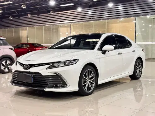 Toyota Camry, 2023