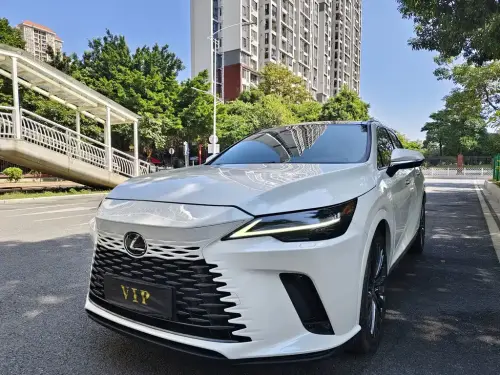 Lexus RX, 2025