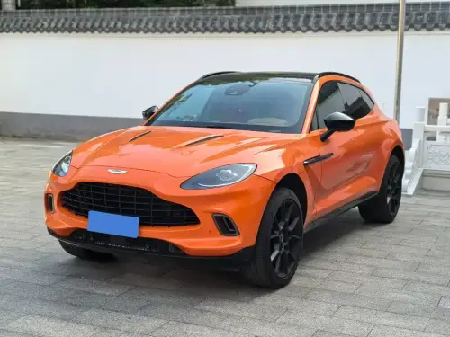 Aston Martin DBX, 2021