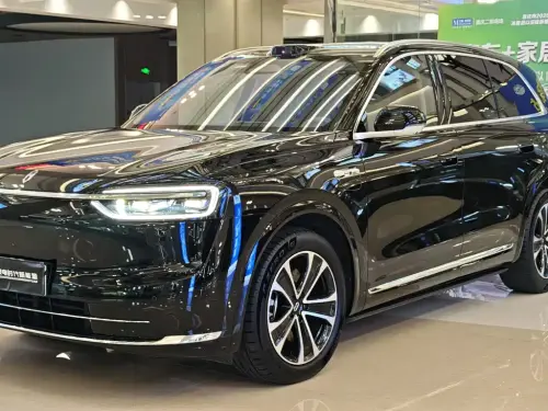 AITO M7, 2025