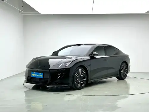 Lynk & Co 10, 2025