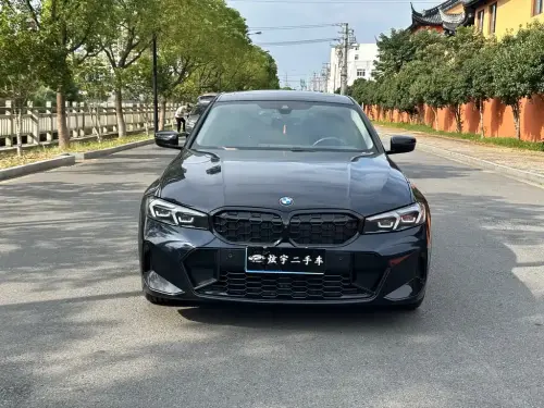 BMW 3-Series, 2023