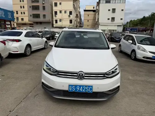 Volkswagen Touran, 2020
