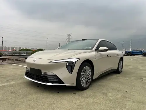 Buick Zhijing L7, 2025