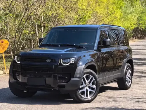 Land Rover Defender, 2024